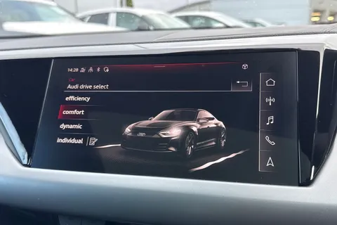 35 of 58 for Audi e-tron GT quattro 350,00 kW