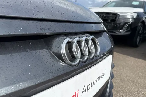 45 of 58 for Audi e-tron GT quattro 350,00 kW