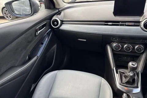 MX22YZK Mazda Mazda2 1.5 e-SKYACTIV G MHEV MHEV GT Sport Euro 6 (s/s) 5dr Thumbnail #21