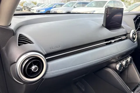 MX22YZK Mazda Mazda2 1.5 e-SKYACTIV G MHEV MHEV GT Sport Euro 6 (s/s) 5dr Thumbnail #29