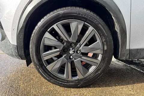 PF71JJU PEUGEOT e-2008 50kWh GT Premium Auto 5dr Thumbnail #14