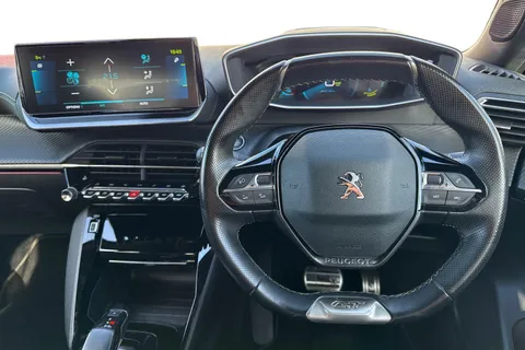 PF71JJU PEUGEOT e-2008 50kWh GT Premium Auto 5dr Thumbnail #19