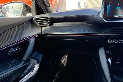 PF71JJU PEUGEOT e-2008 50kWh GT Premium Auto 5dr Thumbnail #21