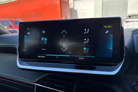 PF71JJU PEUGEOT e-2008 50kWh GT Premium Auto 5dr Thumbnail #23