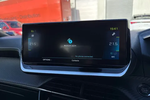 PF71JJU PEUGEOT e-2008 50kWh GT Premium Auto 5dr Thumbnail #49