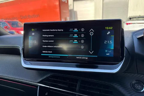 PF71JJU PEUGEOT e-2008 50kWh GT Premium Auto 5dr Thumbnail #53