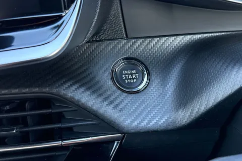 PF71JJU PEUGEOT e-2008 50kWh GT Premium Auto 5dr Thumbnail #57