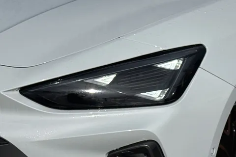 KT75SBY CUPRA Leon 1.5 eTSI V3 DSG Euro 6 (s/s) 5dr Thumbnail #28