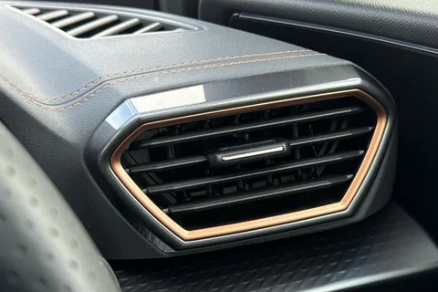 KT75SBY CUPRA Leon 1.5 eTSI V3 DSG Euro 6 (s/s) 5dr Thumbnail #37