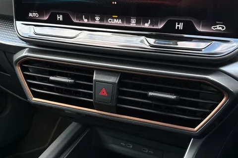 KT75SBY CUPRA Leon 1.5 eTSI V3 DSG Euro 6 (s/s) 5dr Thumbnail #43