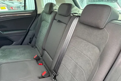 VN70NLE Volkswagen Tiguan 1.5 TSI Elegance DSG Euro 6 (s/s) 5dr Thumbnail #20