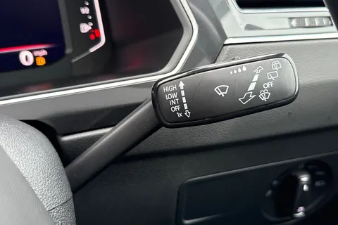 VN70NLE Volkswagen Tiguan 1.5 TSI Elegance DSG Euro 6 (s/s) 5dr Thumbnail #36