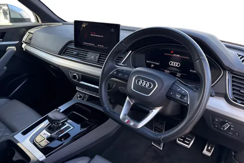 18 of 56 for Audi SQ5 TDI 341 PS tiptronic