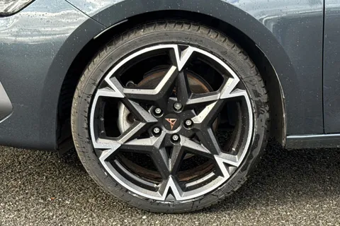 KY25HTK CUPRA Leon 1.5 eTSI V2 DSG Euro 6 (s/s) 5dr Thumbnail #14