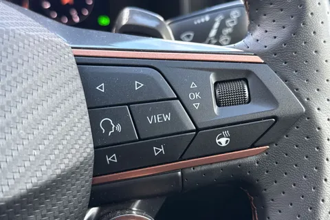 KY25HTK CUPRA Leon 1.5 eTSI V2 DSG Euro 6 (s/s) 5dr Thumbnail #37