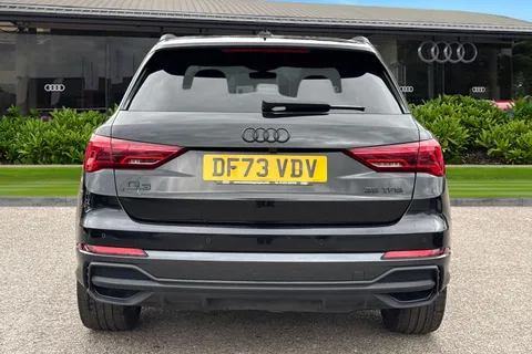 DF73VDV Audi Q3 Black Edition 35 TFSI 150 PS S tronic Thumbnail #5