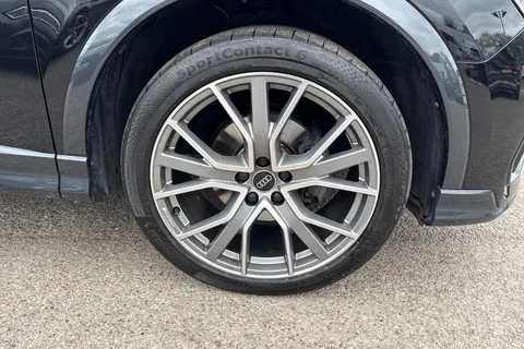 DF73VDV Audi Q3 Black Edition 35 TFSI 150 PS S tronic Thumbnail #13