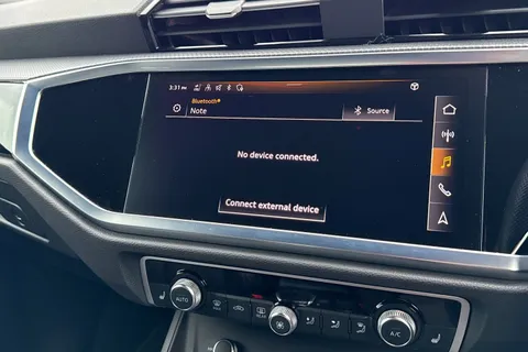 DF73VDV Audi Q3 Black Edition 35 TFSI 150 PS S tronic Thumbnail #38