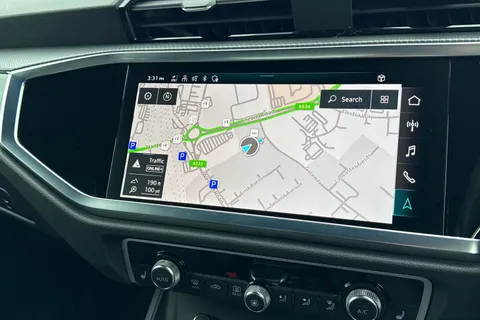 DF73VDV Audi Q3 Black Edition 35 TFSI 150 PS S tronic Thumbnail #41