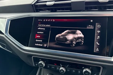 DF73VDV Audi Q3 Black Edition 35 TFSI 150 PS S tronic Thumbnail #45