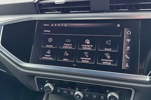 DF73VDV Audi Q3 Black Edition 35 TFSI 150 PS S tronic Thumbnail #48