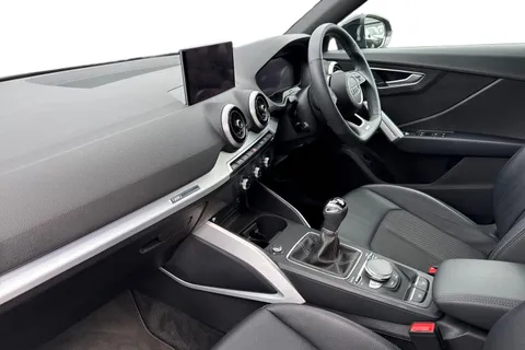 DF73JVW Audi Q2 Black Edition 30 TFSI  110 PS 6-speed Thumbnail #16