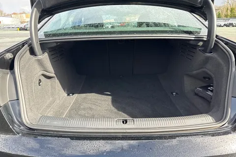 7 of 66 for Audi A4 Sport 35 TFSI 150 PS S tronic