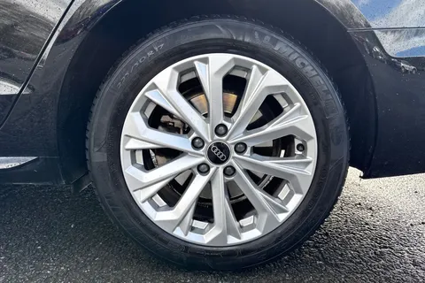 13 of 66 for Audi A4 Sport 35 TFSI 150 PS S tronic