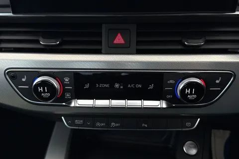 22 of 66 for Audi A4 Sport 35 TFSI 150 PS S tronic