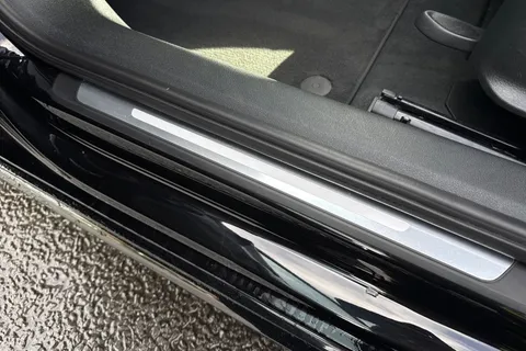 46 of 66 for Audi A4 Sport 35 TFSI 150 PS S tronic