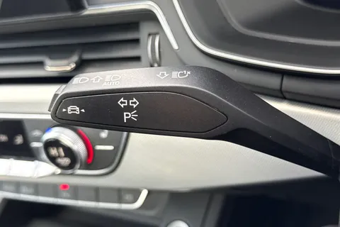 54 of 66 for Audi A4 Sport 35 TFSI 150 PS S tronic