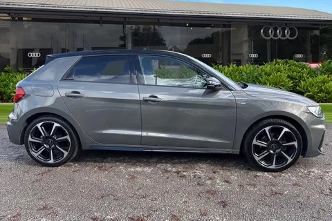 PN73OAG Audi A1 Black Edition 35 TFSI  150 PS S tronic Thumbnail #4