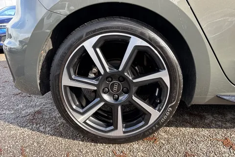 PN73OAG Audi A1 Black Edition 35 TFSI  150 PS S tronic Thumbnail #11