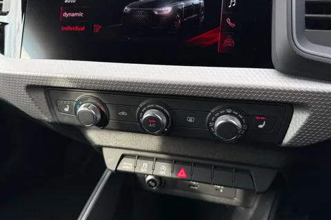 PG68AXX Audi A1 S line 30 TFSI  116 PS 6-speed Thumbnail #22