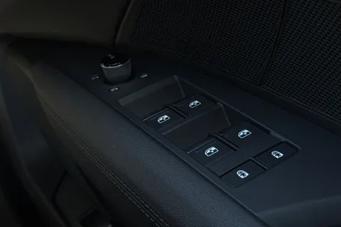 38 of 62 for Audi e-tron GT 105kWh Auto quattro 4dr