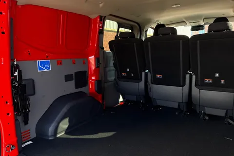 BV26OOC Volkswagen Transporter 2.0 TDI 150PS Commerce Pro Kombi Van Auto Thumbnail #40