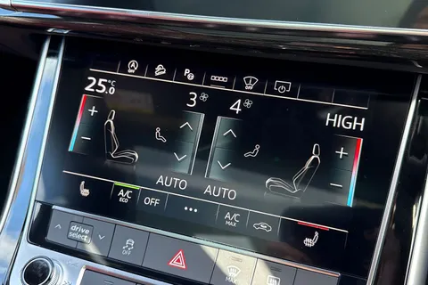  Audi SQ7 4.0 TFSI V8 Black Edition Tiptronic quattro Euro 6 (s/s) 5dr Thumbnail #22
