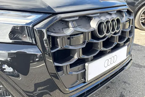  Audi SQ7 4.0 TFSI V8 Black Edition Tiptronic quattro Euro 6 (s/s) 5dr Thumbnail #26