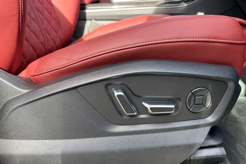  Audi SQ7 4.0 TFSI V8 Black Edition Tiptronic quattro Euro 6 (s/s) 5dr Thumbnail #45