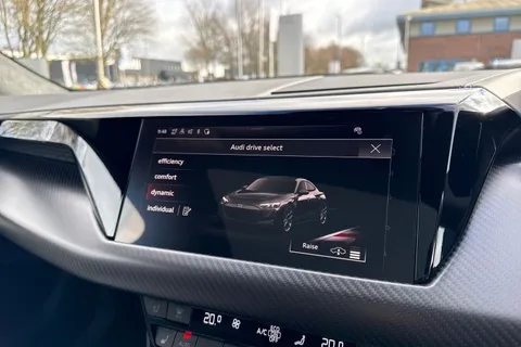 58 of 65 for Audi e-tron GT 105kWh Vorsprung Auto quattro 4dr