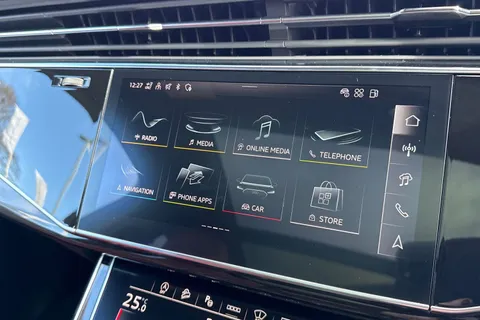  Audi SQ7 4.0 TFSI V8 Black Edition Tiptronic quattro Euro 6 (s/s) 5dr Thumbnail #55
