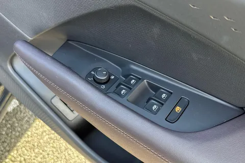 KS25NHK CUPRA Terramar 2.0 TSI VZ2 DSG 4Drive Euro 6 (s/s) 5dr Thumbnail #21