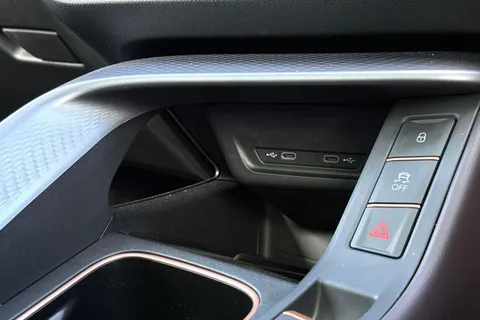 KS25NHK CUPRA Terramar 2.0 TSI VZ2 DSG 4Drive Euro 6 (s/s) 5dr Thumbnail #42