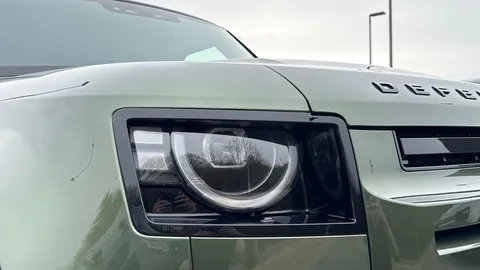 DN26HFR Land Rover Defender 110 3.0 D250 MHEV X-Dynamic HSE Hard Top SUV 5dr Diesel Auto 4WD MWB Euro 6 (s/s) (249 ps) Thumbnail #38