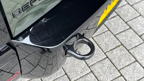 DN26MYU Land Rover Defender 110 3.0 D250 MHEV X-Dynamic HSE Hard Top SUV 5dr Diesel Auto 4WD MWB Euro 6 (s/s) (249 ps) Thumbnail #45