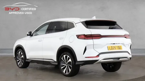 LD25TBU BYD Seal U 1.5 18.3kWh Boost CVT Auto Euro 6 (s/s) 5dr Thumbnail #2