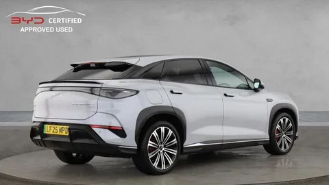 LF25MPD BYD Sealion 7 82.5kWh Design Auto AWD 5dr Thumbnail #3