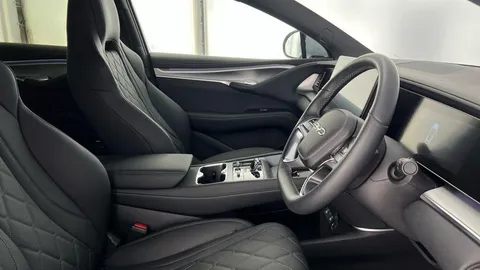 LF25MPD BYD Sealion 7 82.5kWh Design Auto AWD 5dr Thumbnail #9