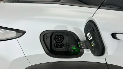 LF25MPD BYD Sealion 7 82.5kWh Design Auto AWD 5dr Thumbnail #14