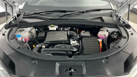 LD25TBU BYD Seal U 1.5 18.3kWh Boost CVT Auto Euro 6 (s/s) 5dr Thumbnail #16